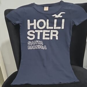 Vintage Y2K Hollister Blue and White Short Sleeve Tee